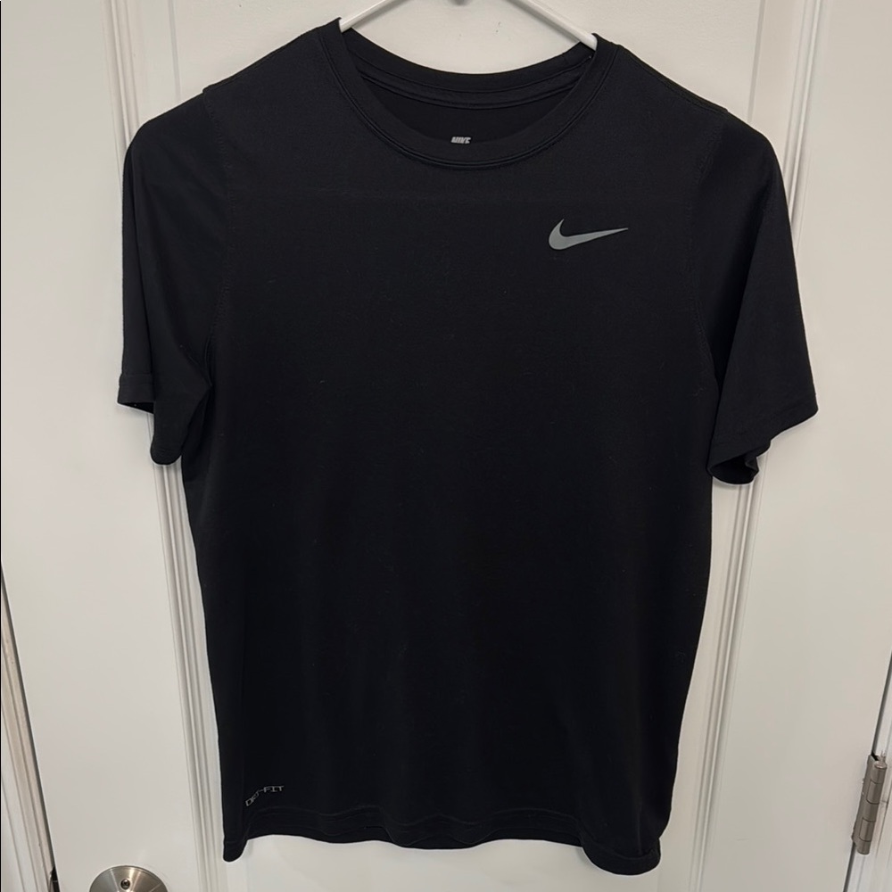 Nike Black Short Sleeve Tee Classic Crew Neck